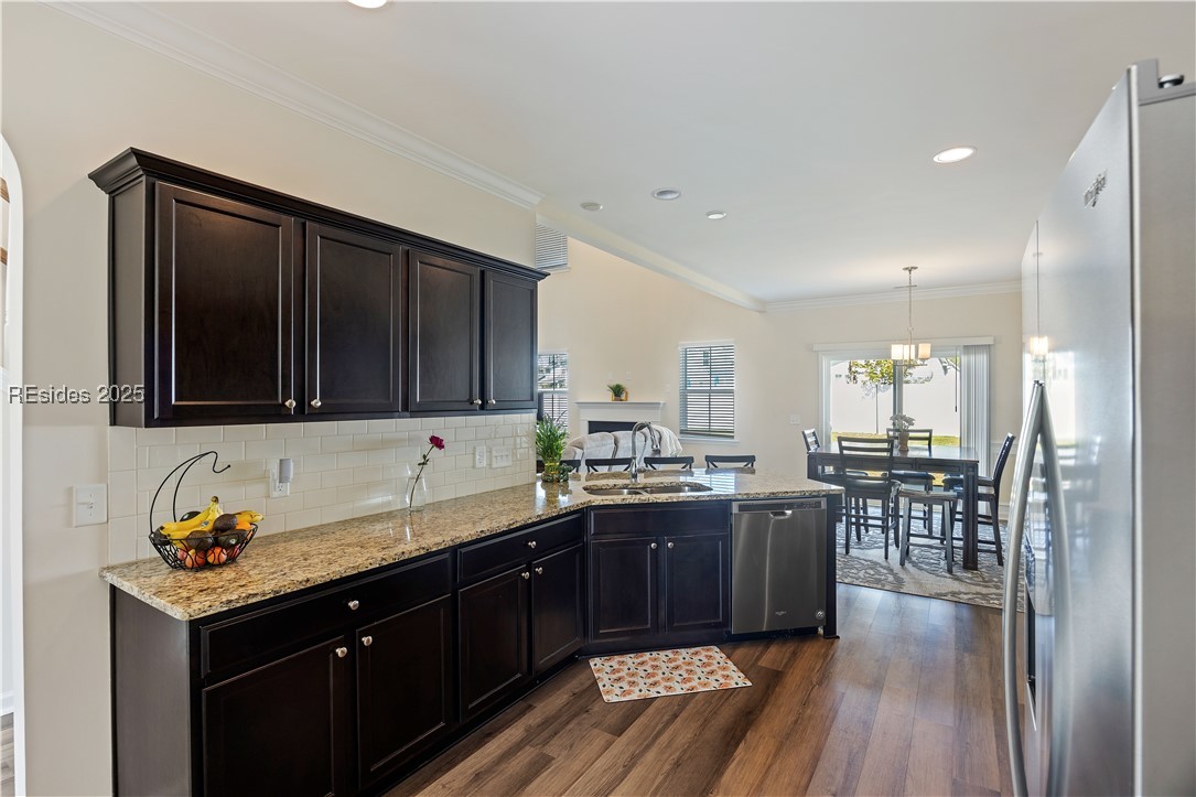 10 Benton Circle