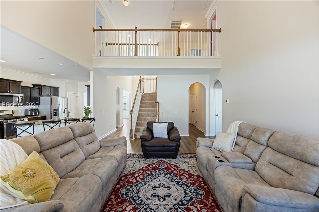 10 Benton Circle