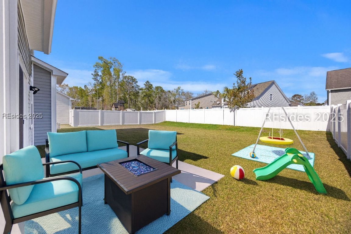 10 Benton Circle