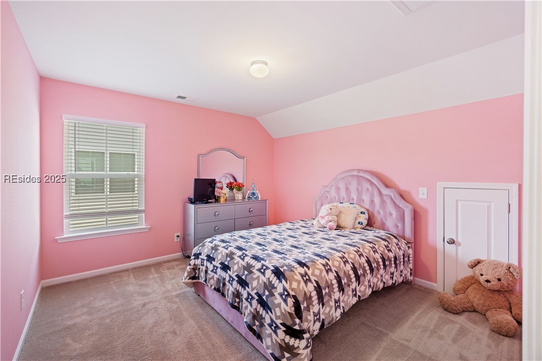 10 Benton Circle