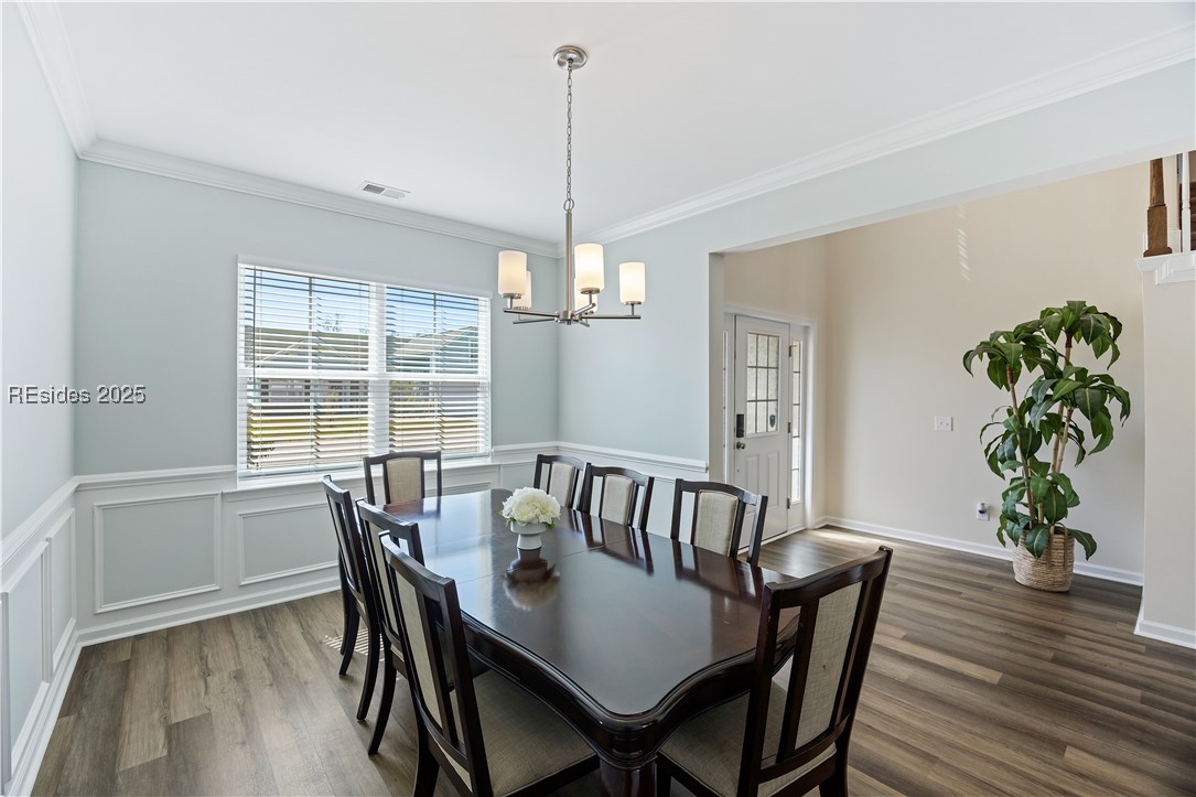 10 Benton Circle