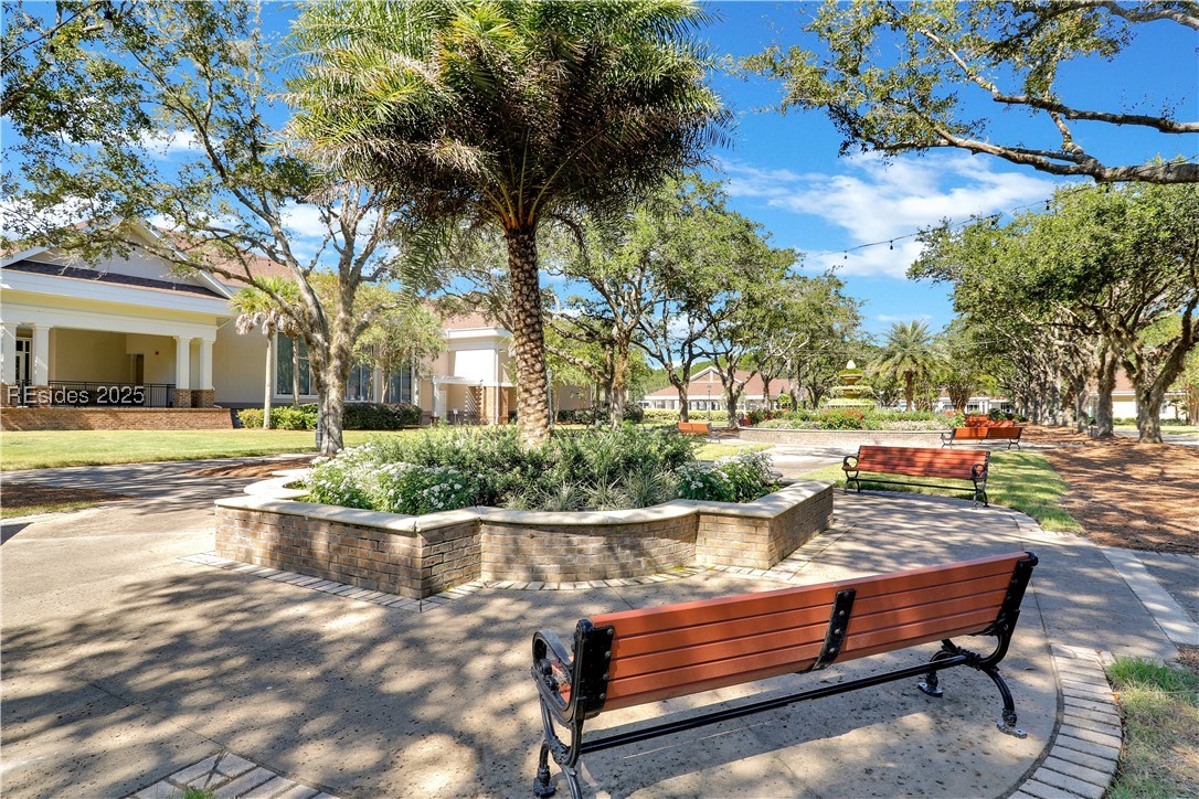 42 Coburn Drive E