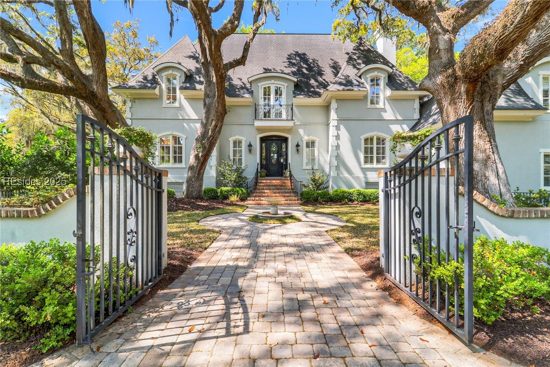 17 Bayley Road