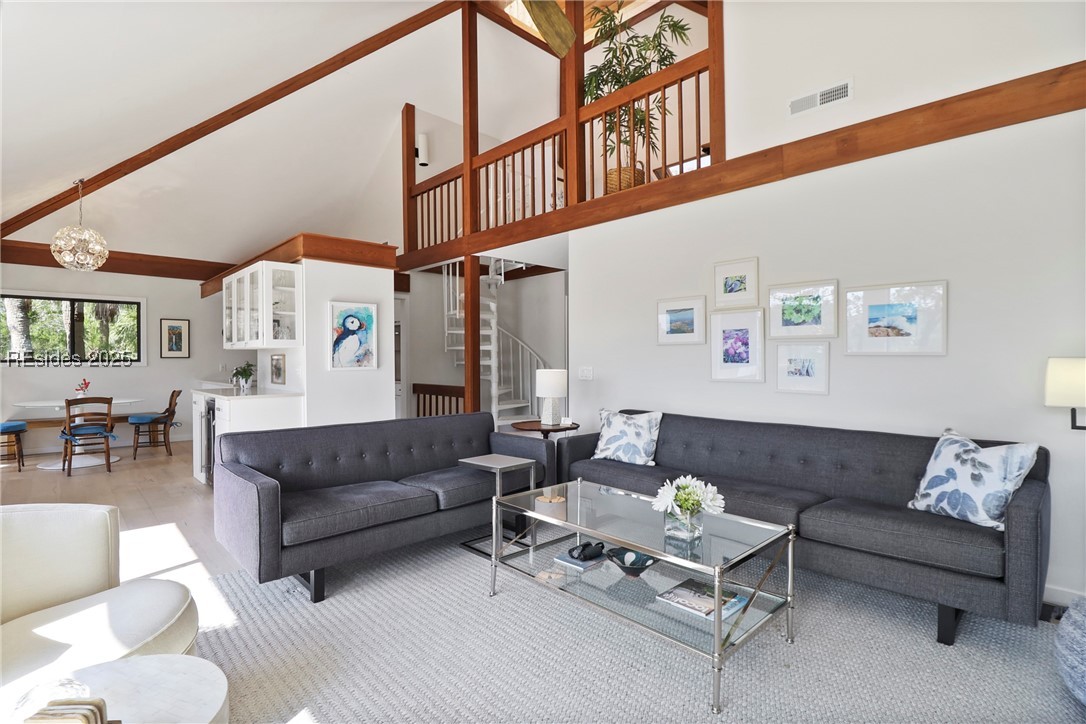 11 Palm Isle Court
