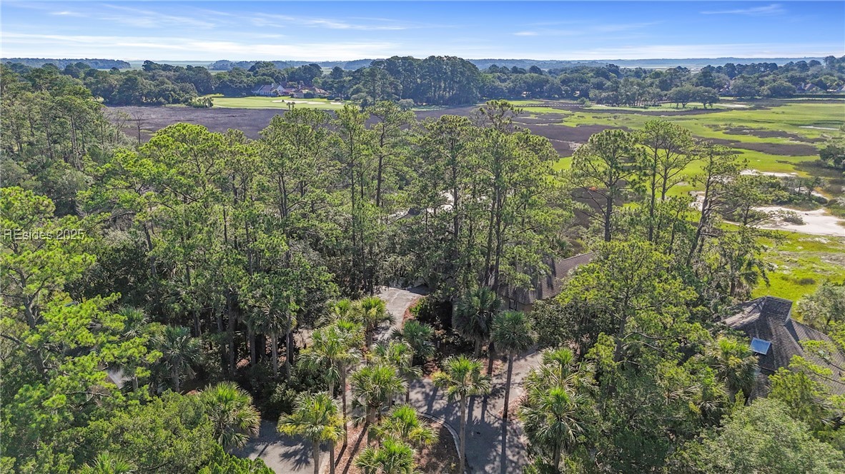11 Palm Isle Court