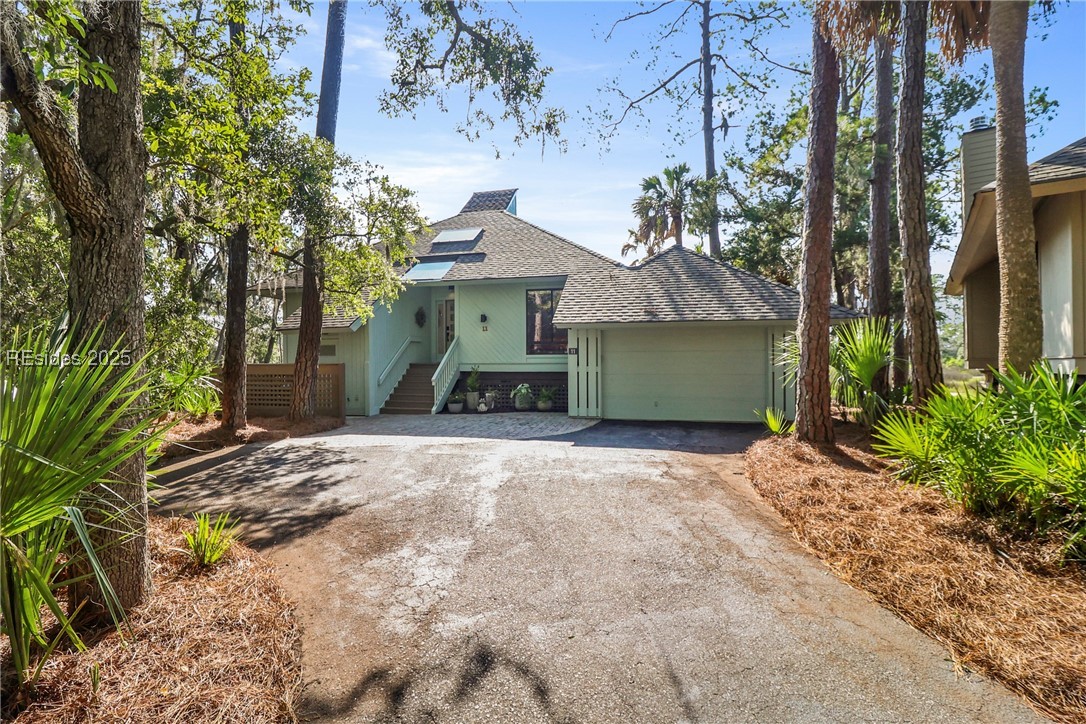 11 Palm Isle Court