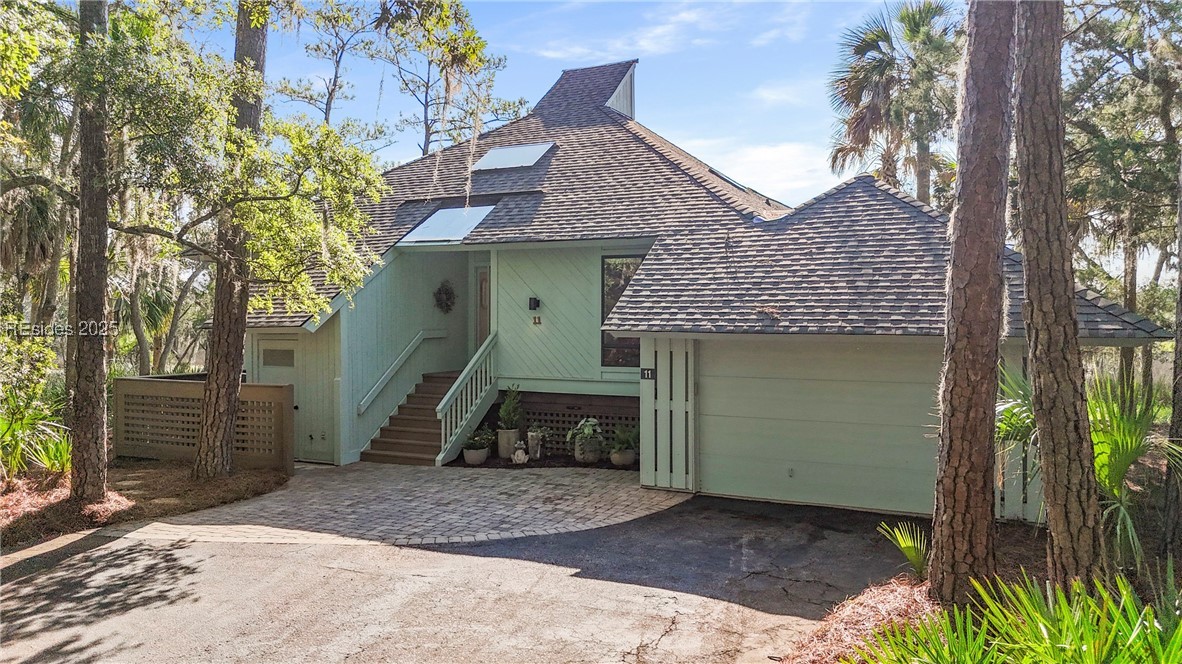 11 Palm Isle Court