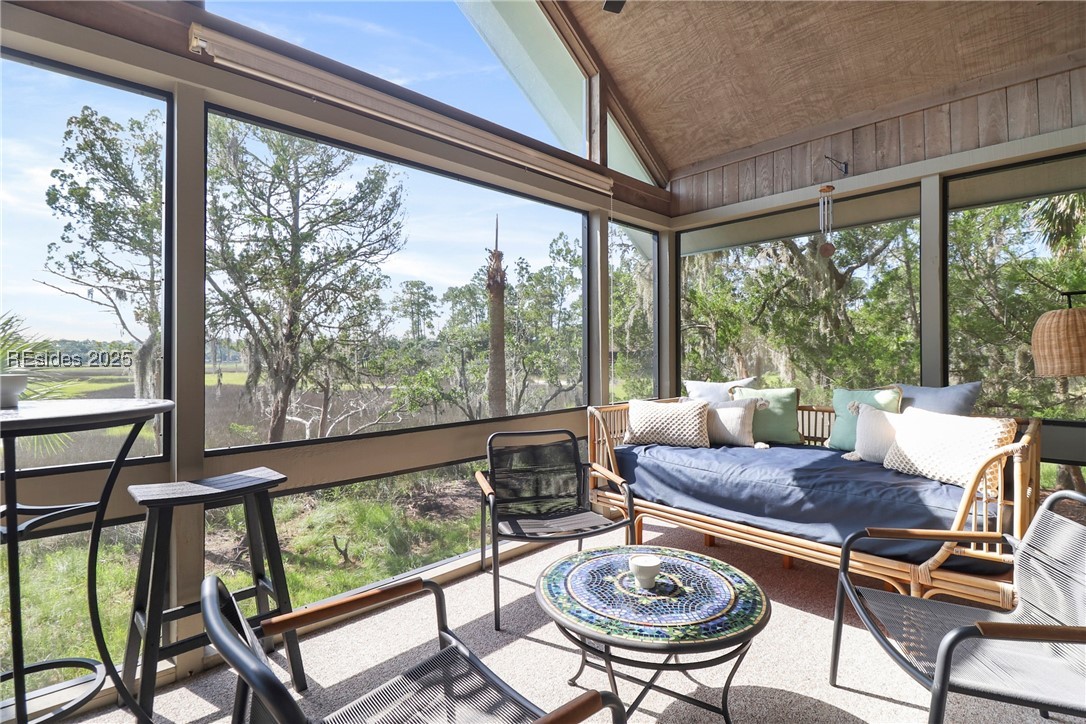 11 Palm Isle Court