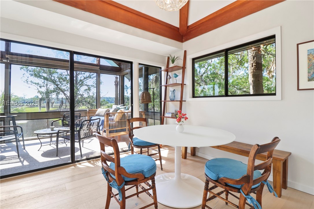 11 Palm Isle Court