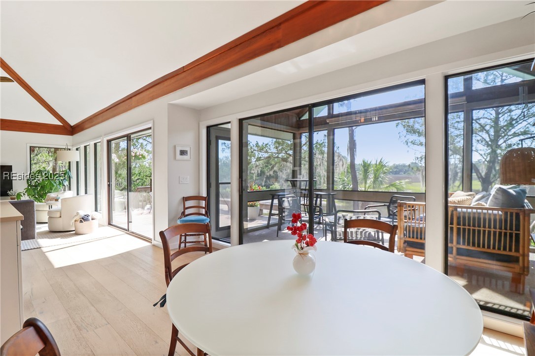 11 Palm Isle Court