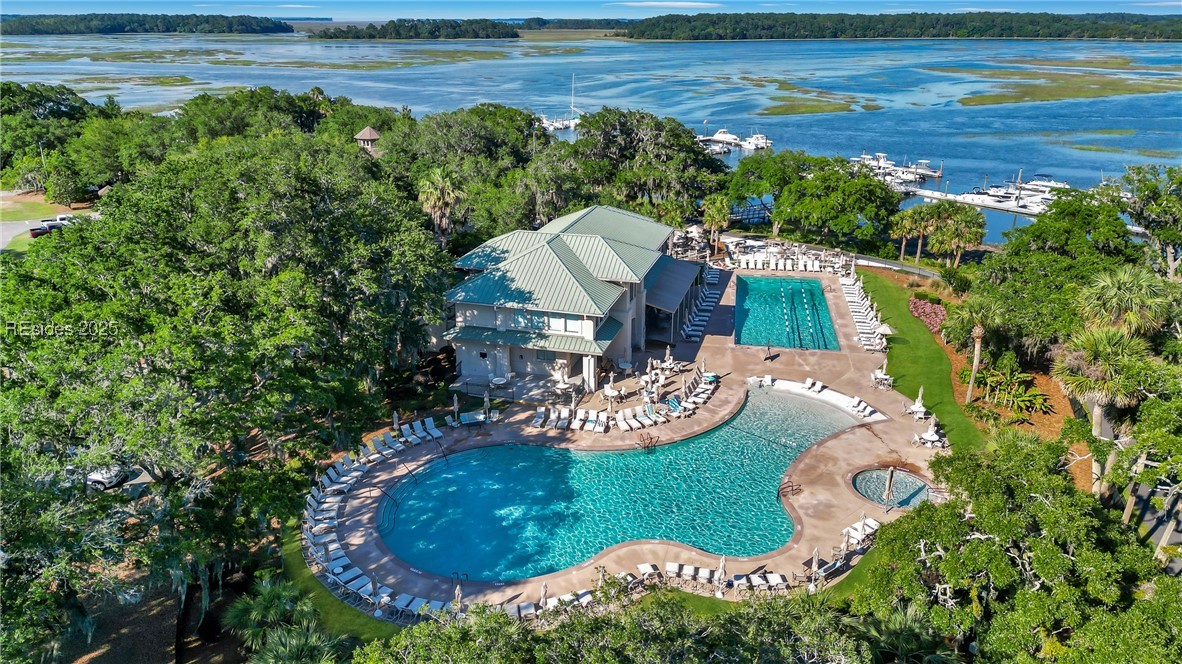 11 Palm Isle Court