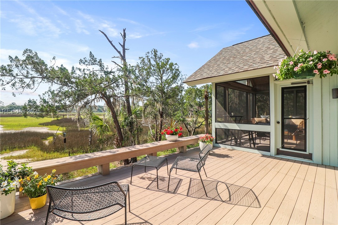 11 Palm Isle Court