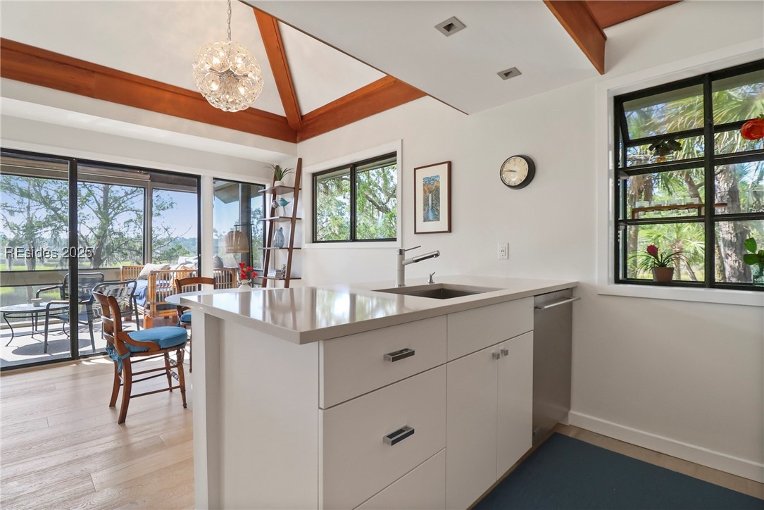 11 Palm Isle Court