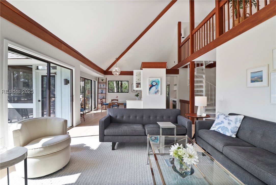 11 Palm Isle Court