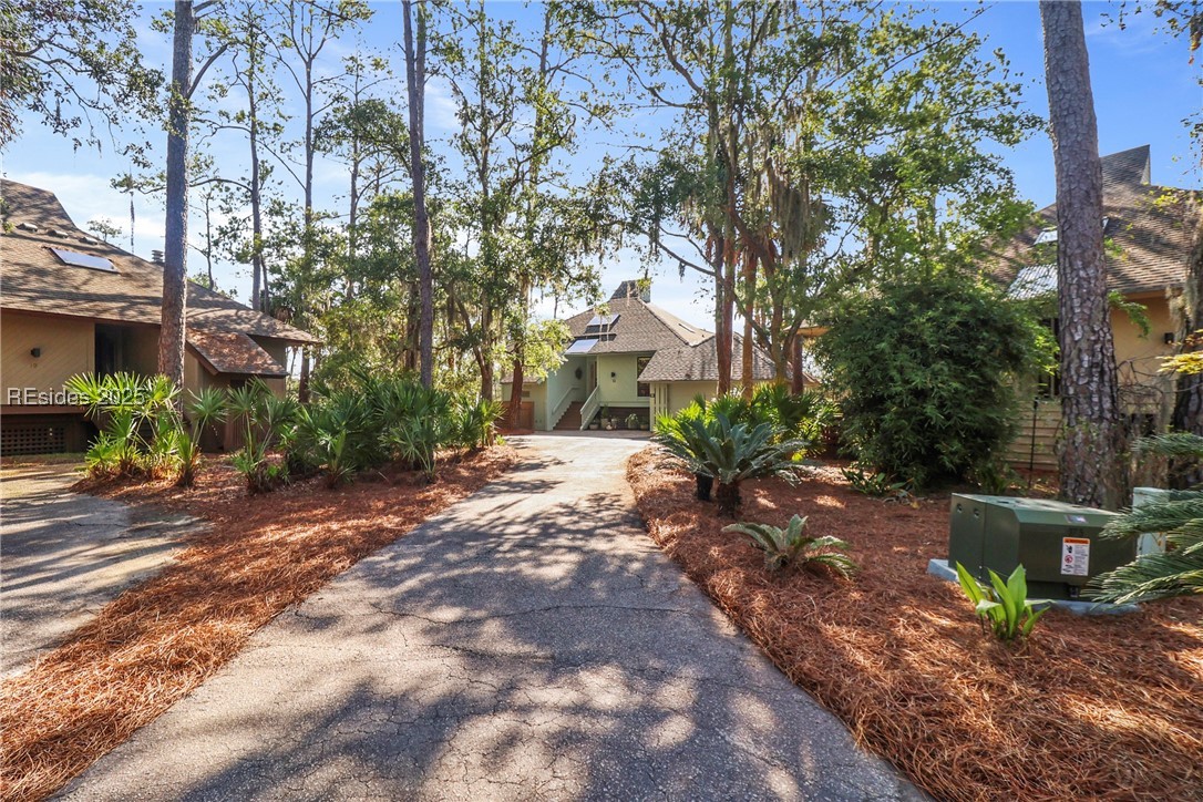 11 Palm Isle Court