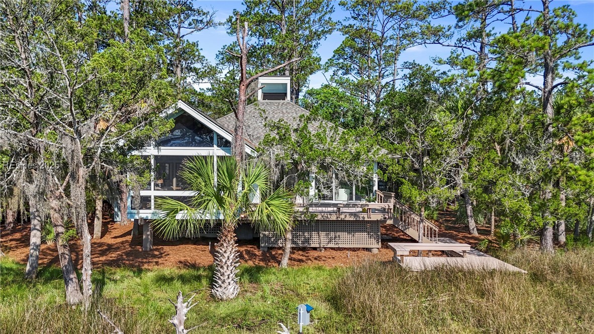 11 Palm Isle Court