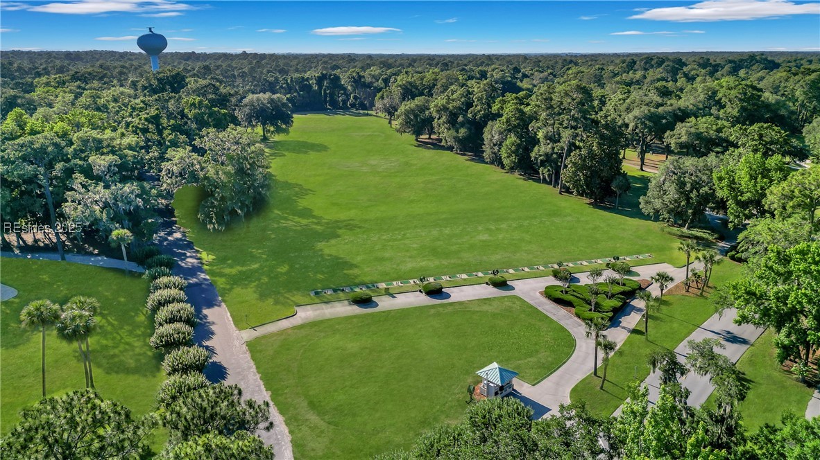 11 Palm Isle Court