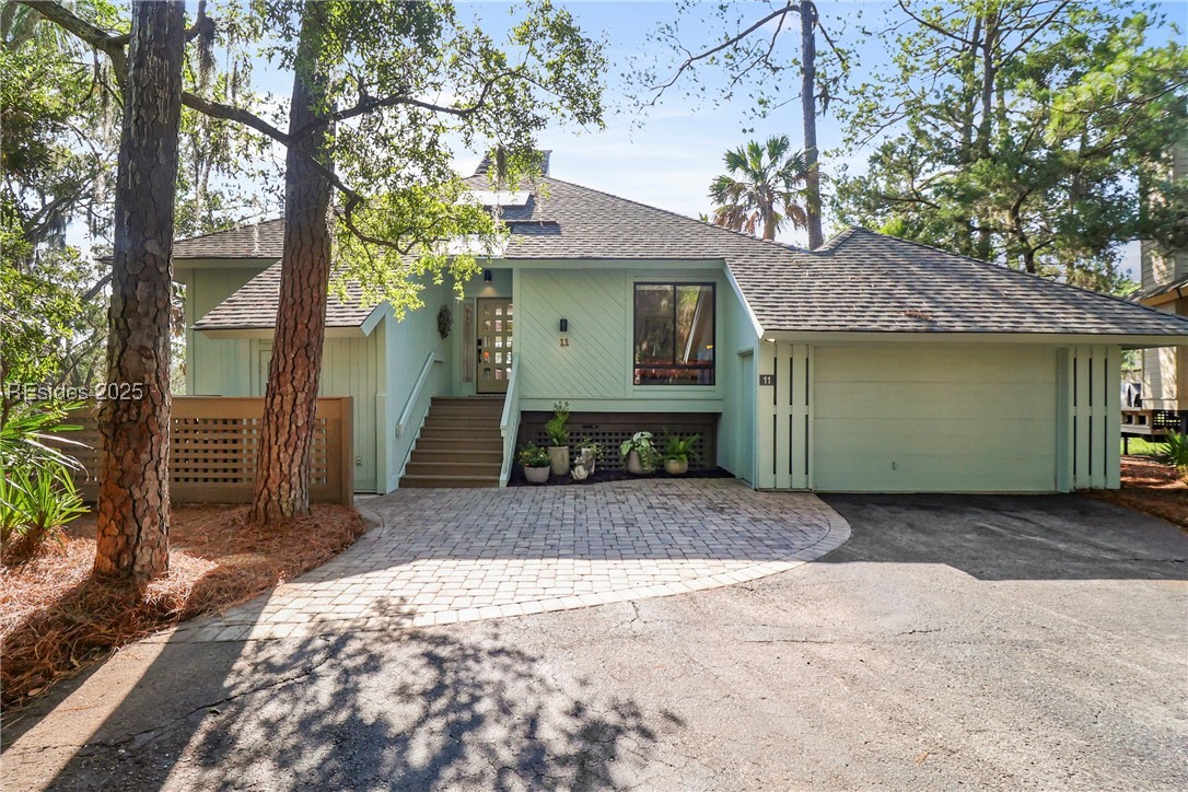 11 Palm Isle Court