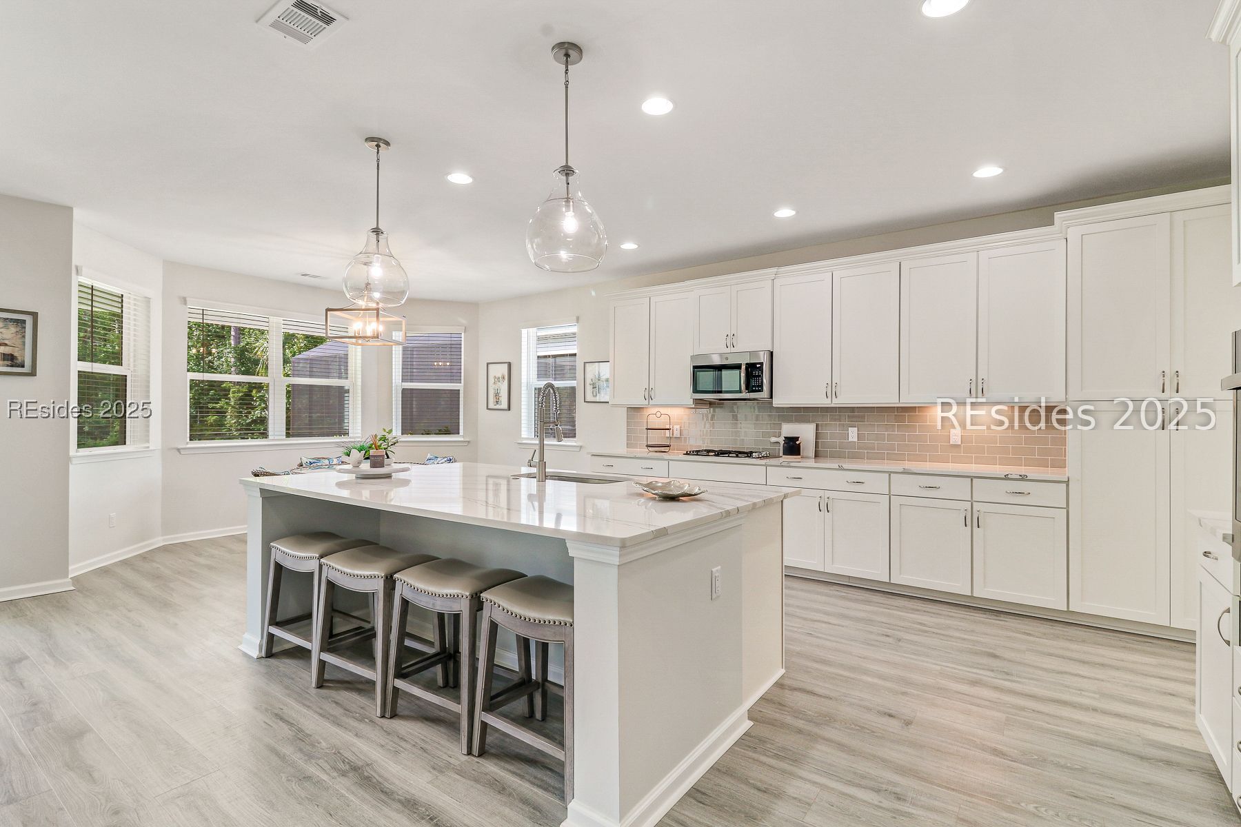 595 Margaritaville Avenue S