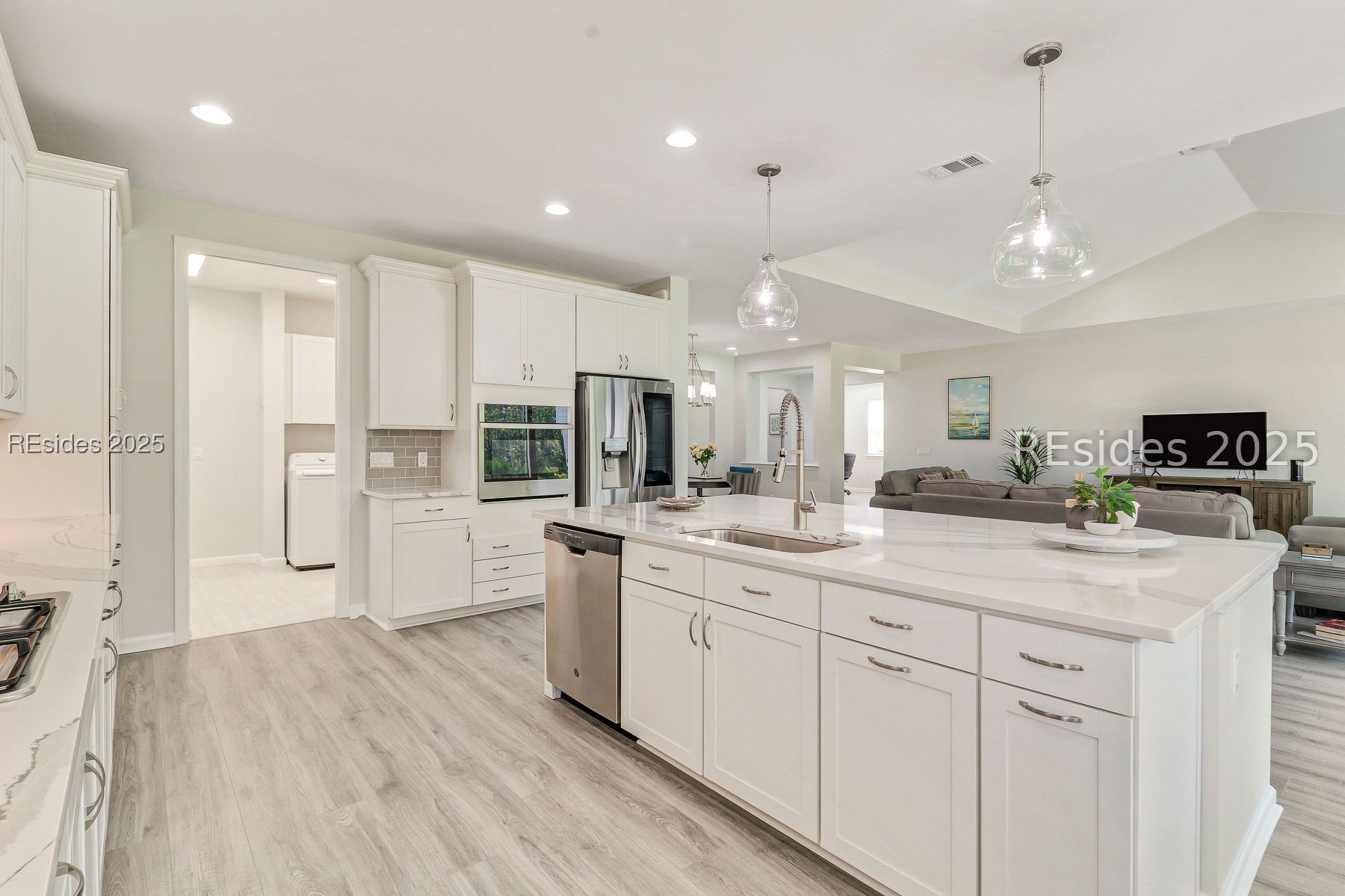 595 Margaritaville Avenue S