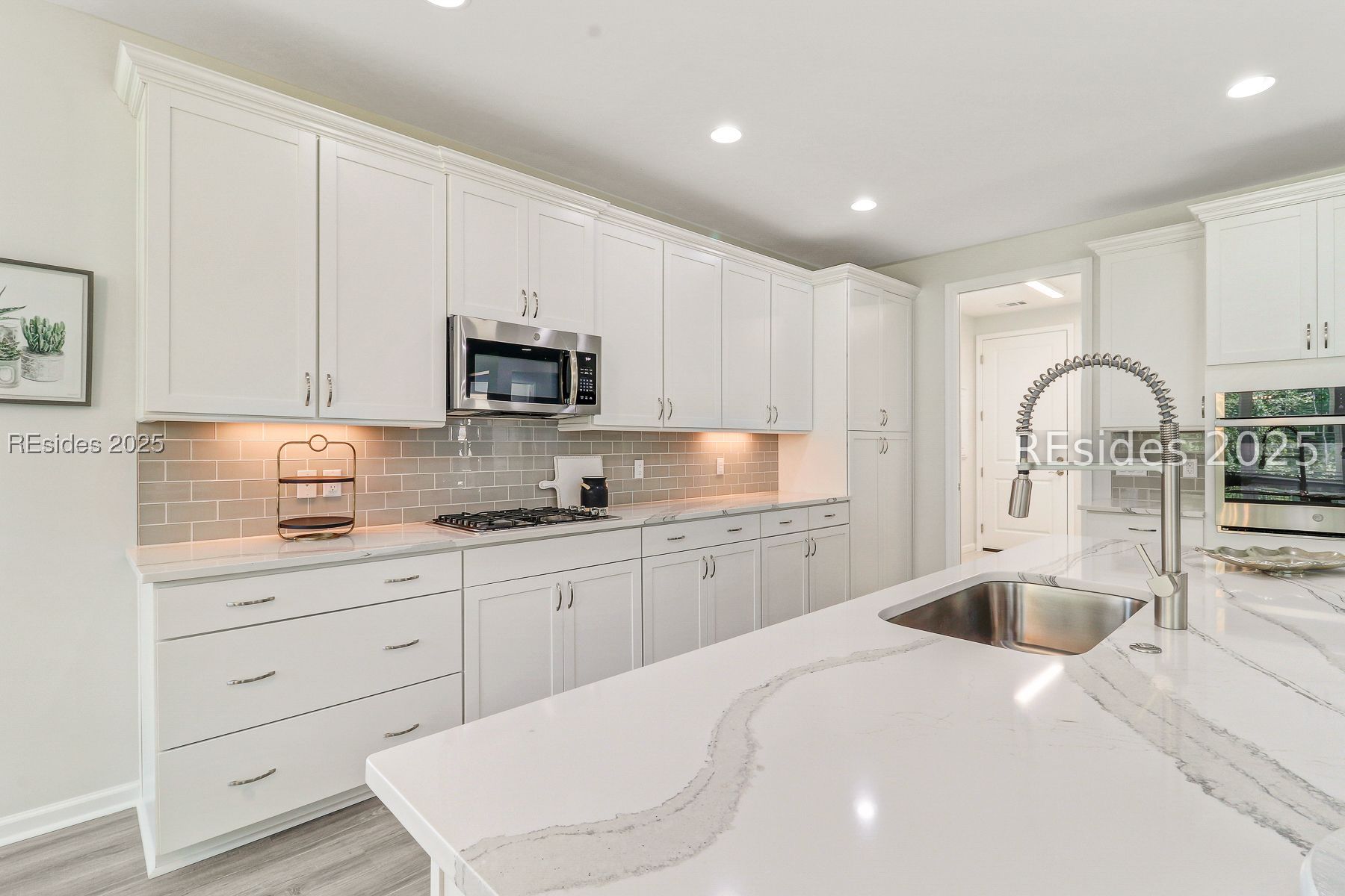 595 Margaritaville Avenue S