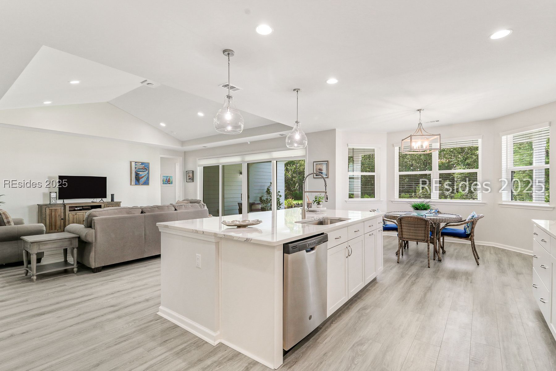 595 Margaritaville Avenue S