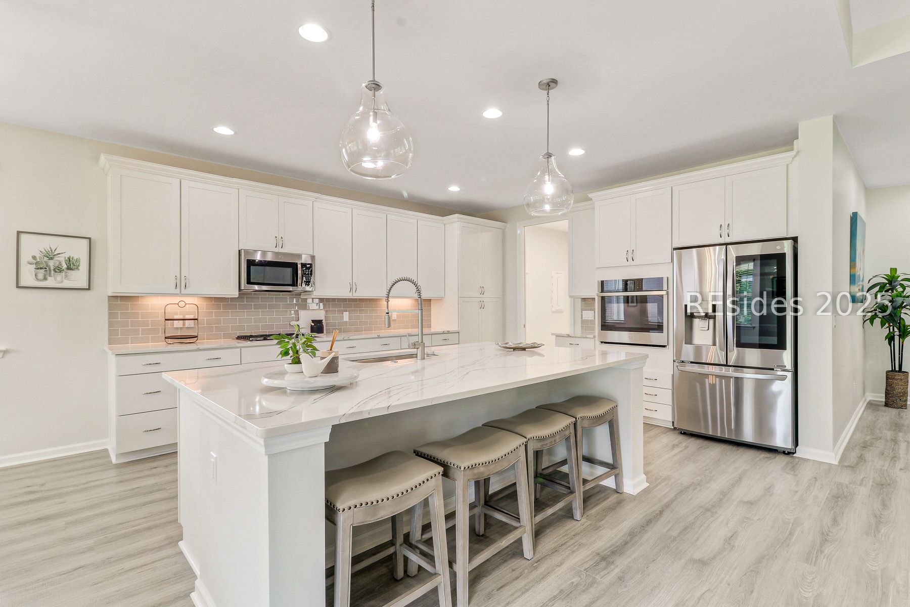 595 Margaritaville Avenue S