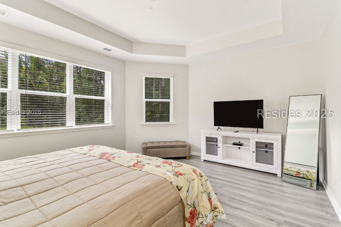 595 Margaritaville Avenue S