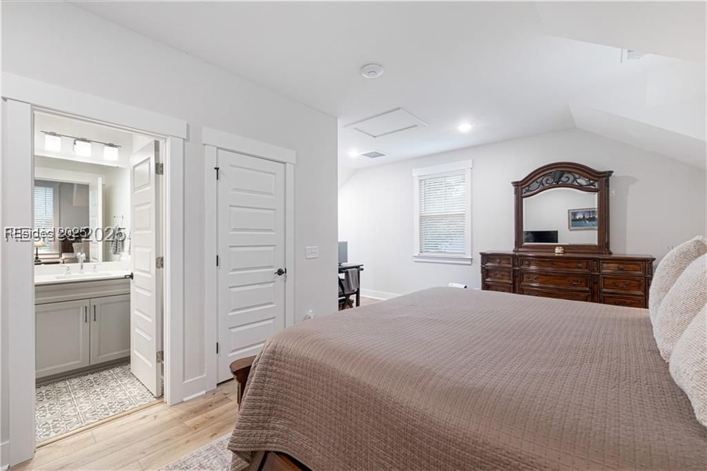 5 Great Heron Way