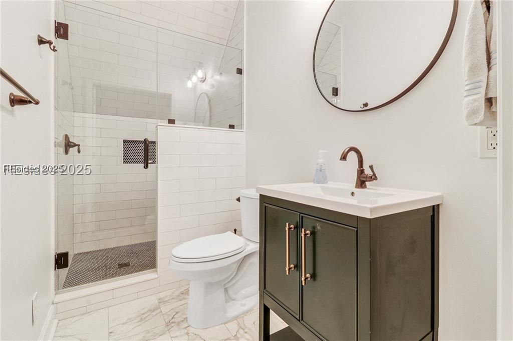 8 Dolphin Point Drive