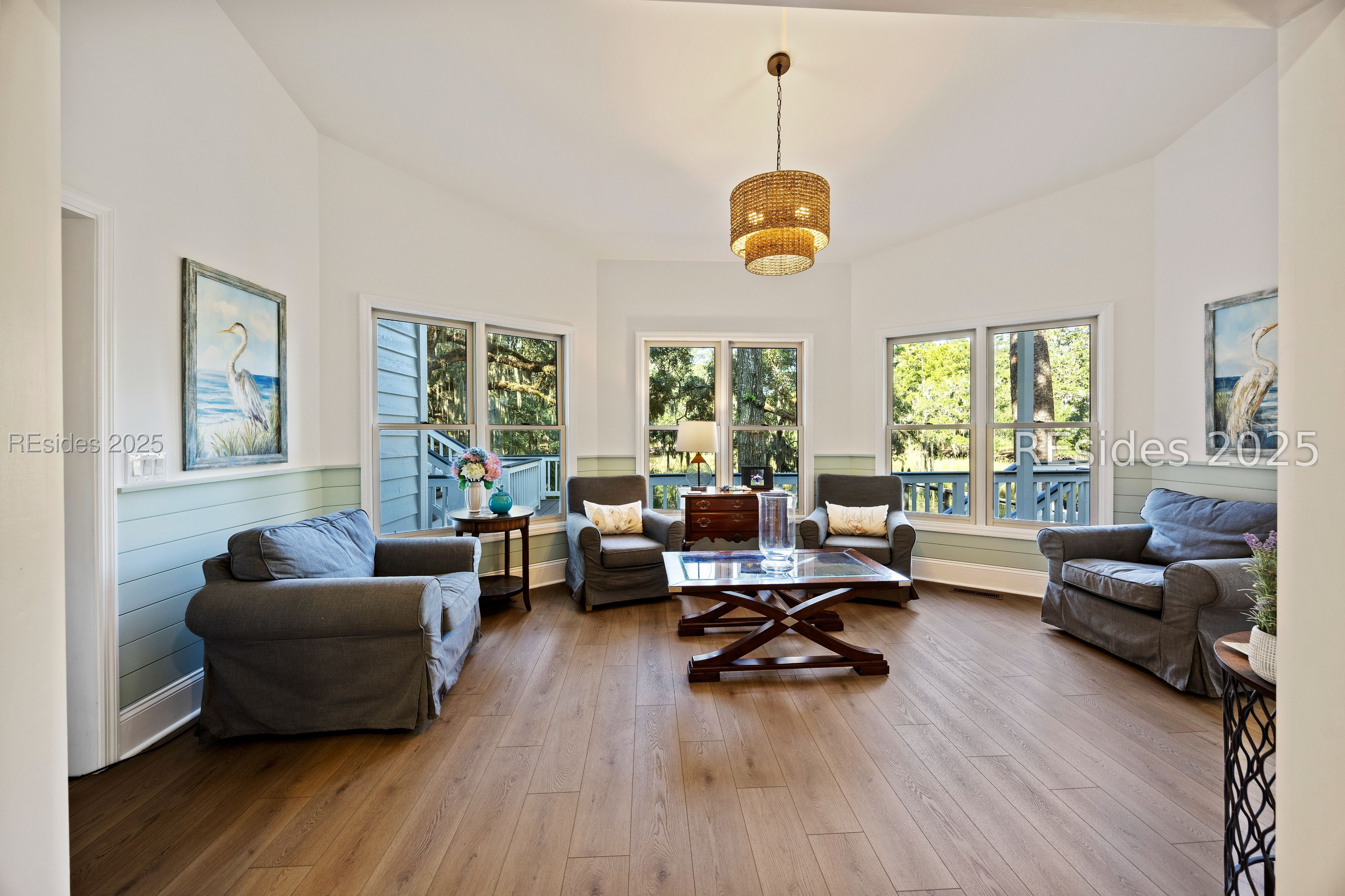 8 Dolphin Point Drive