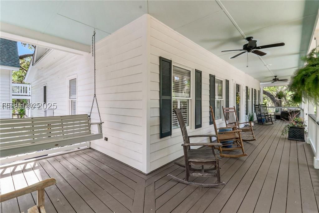 8 Dolphin Point Drive