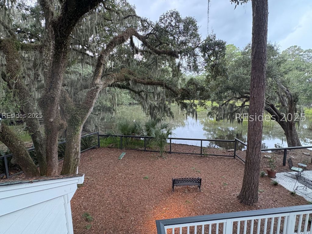 8 Dolphin Point Drive