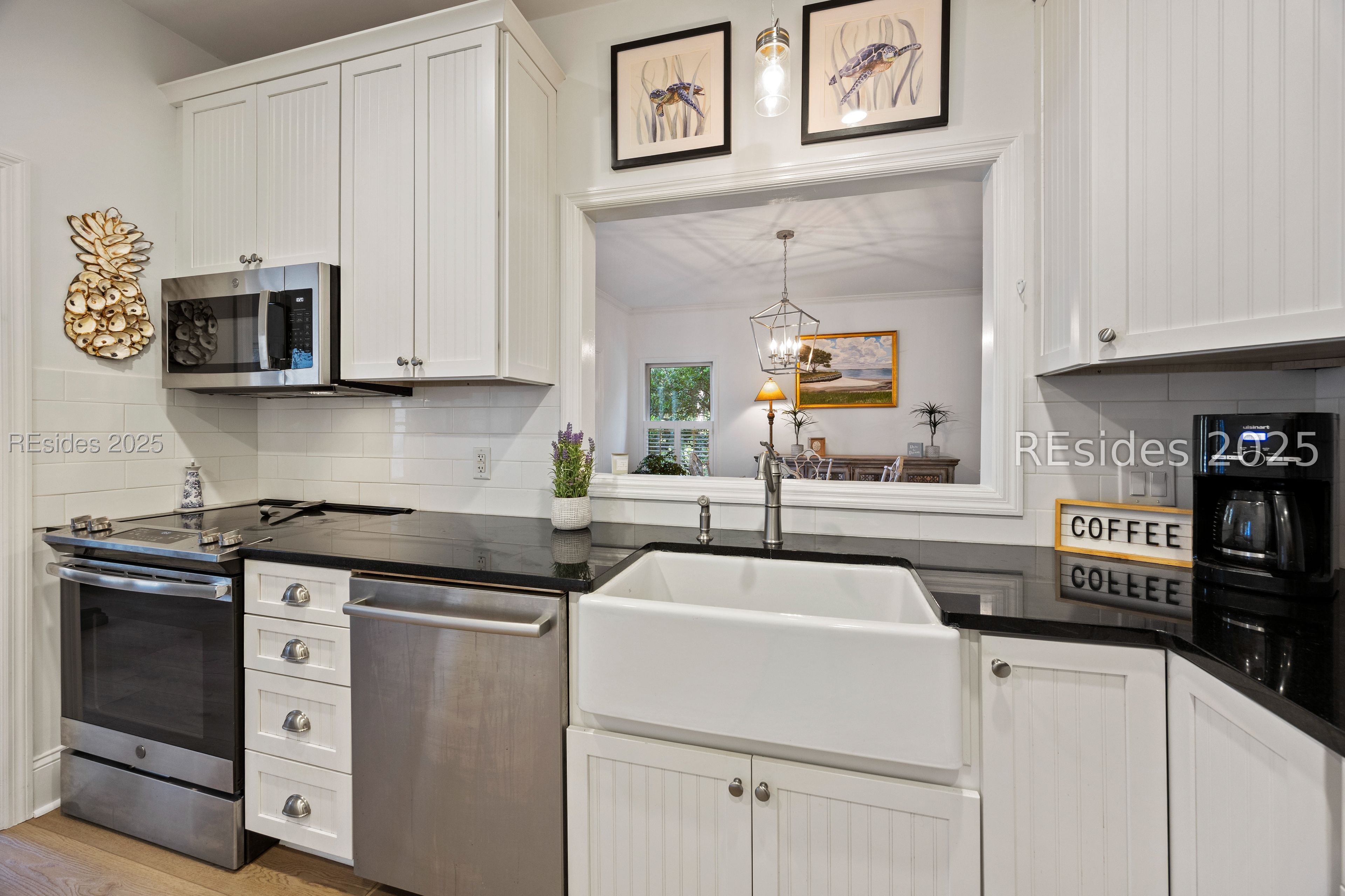 8 Dolphin Point Drive