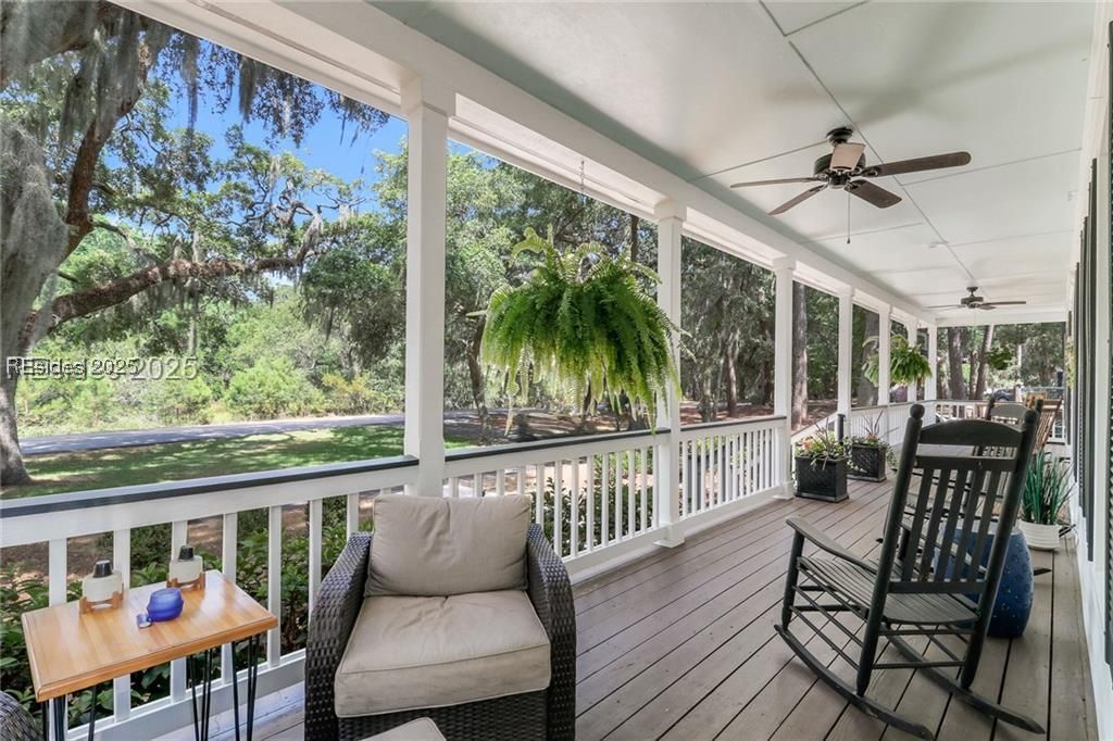 8 Dolphin Point Drive