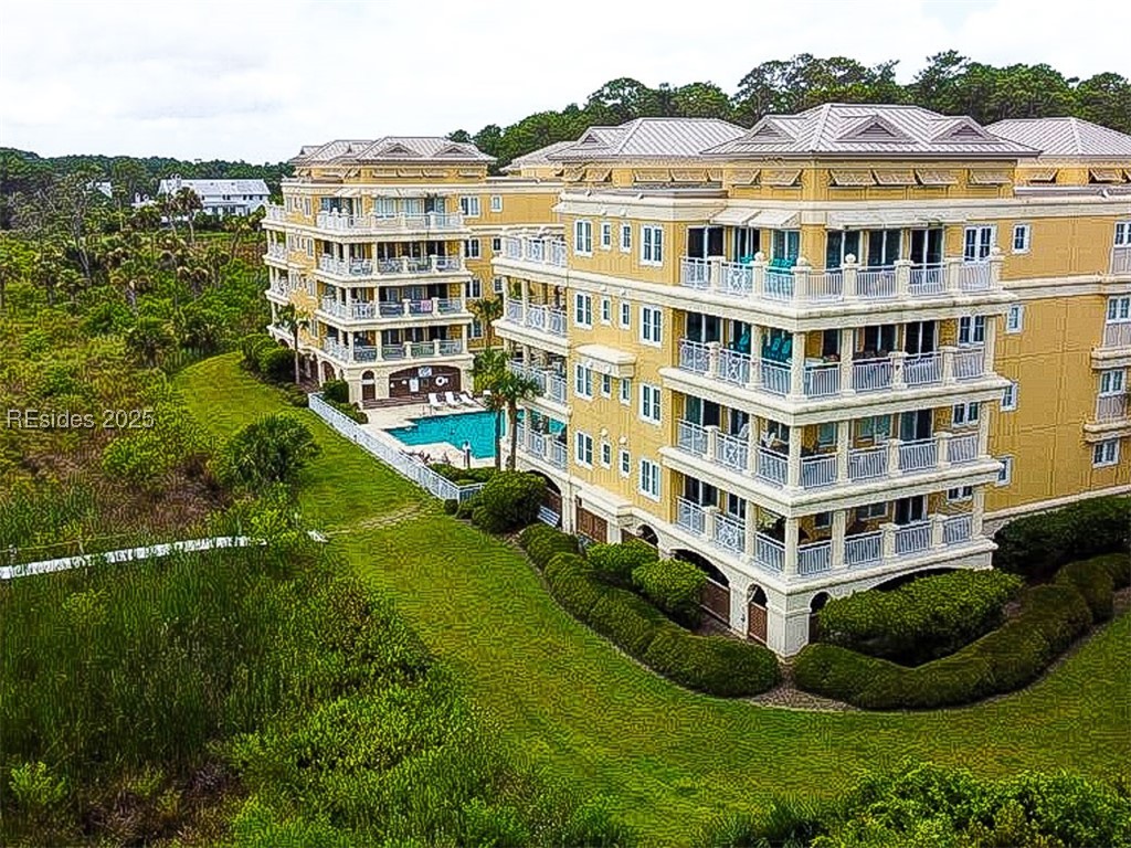 1 Fuskie Lane Unit: 2101