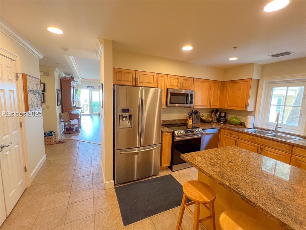 1 Fuskie Lane Unit: 2101