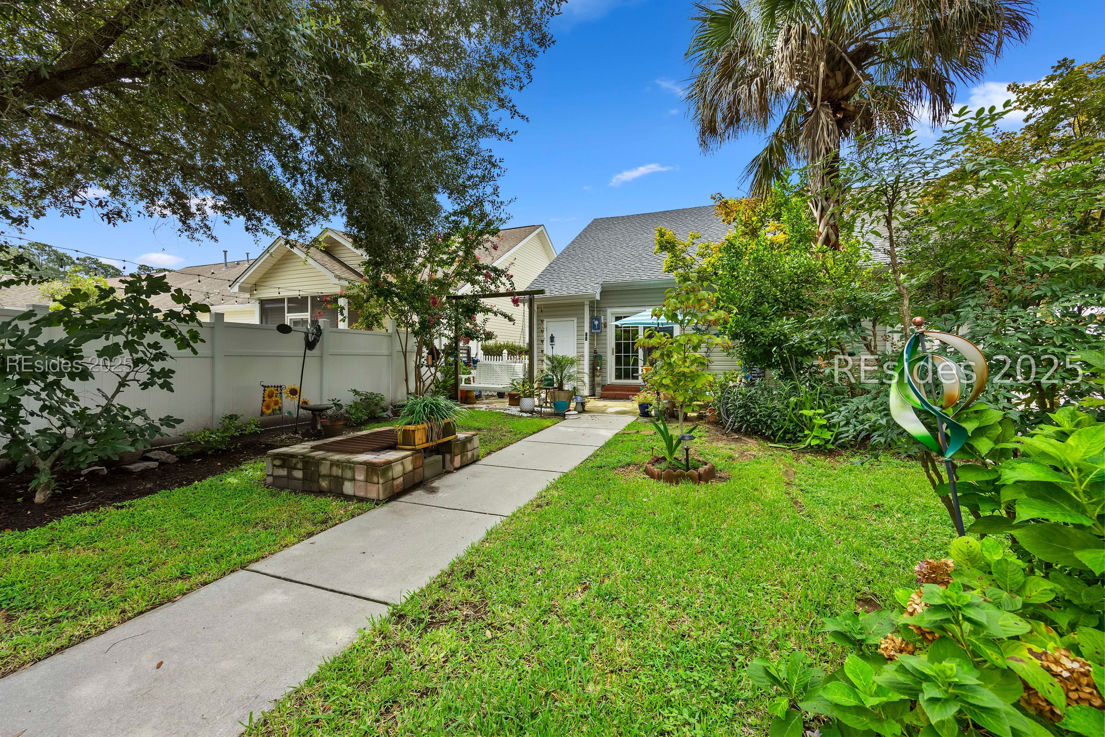 14 3rd Avenue