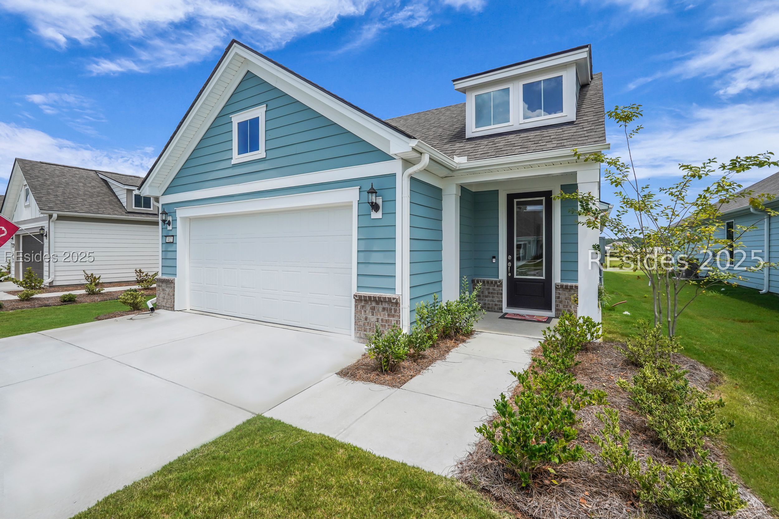 412 Aurora Way