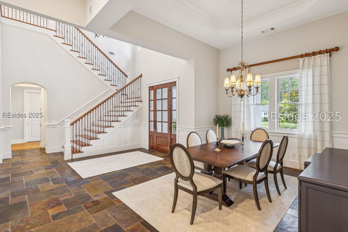 12 Holly Grove Road