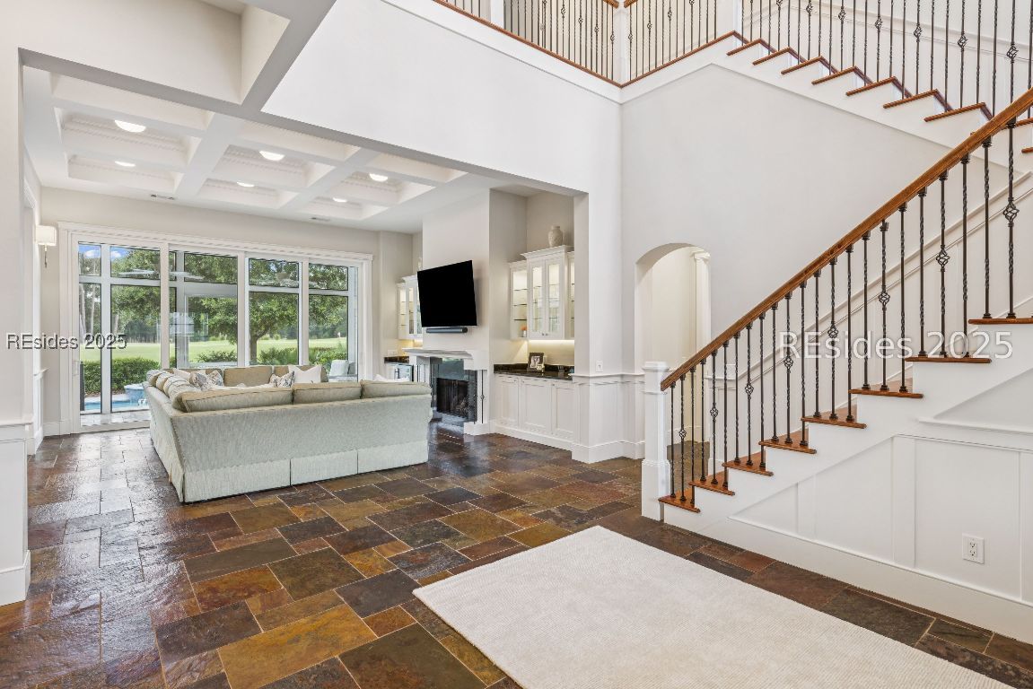 12 Holly Grove Road