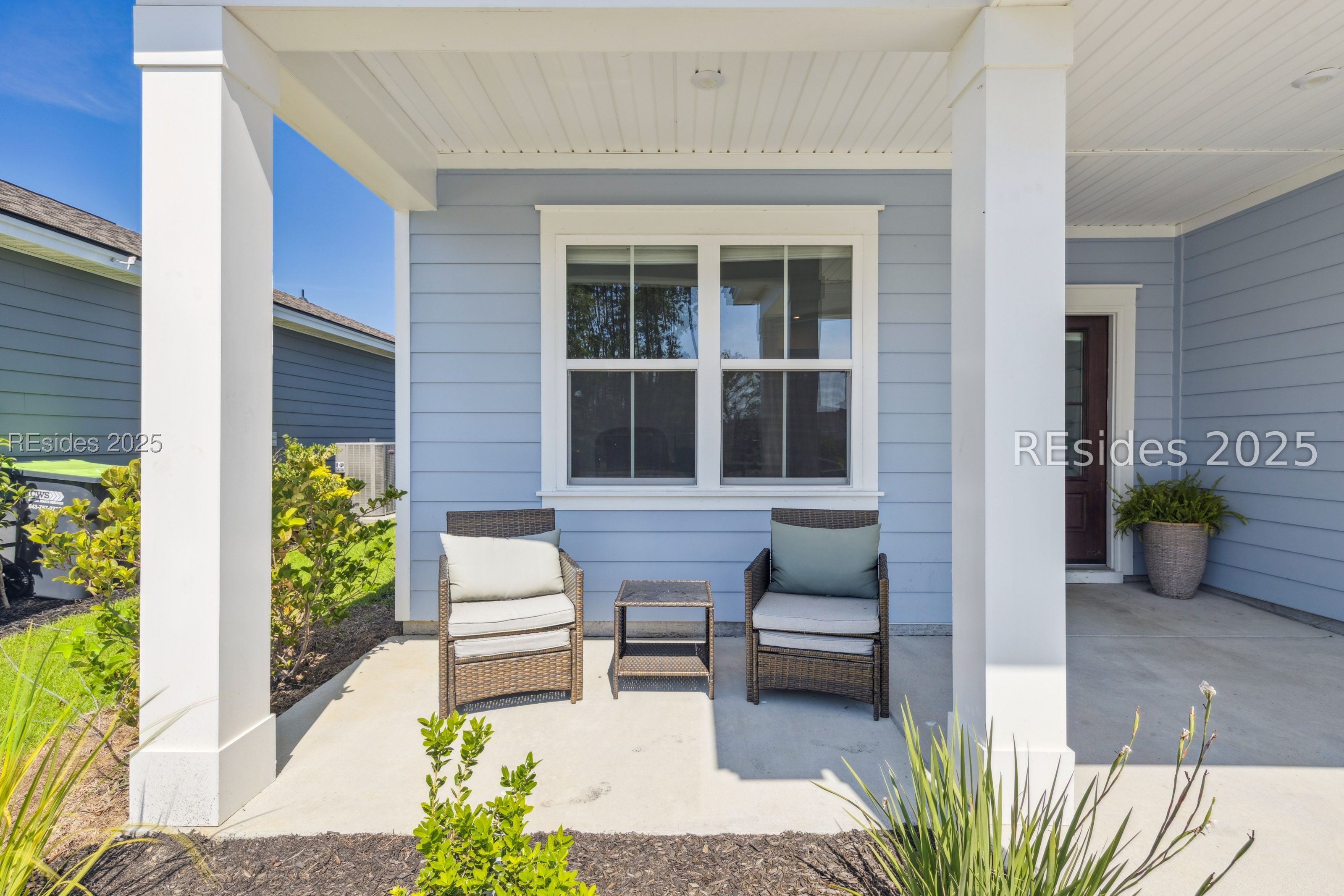 1232 Windswept Oak Lane