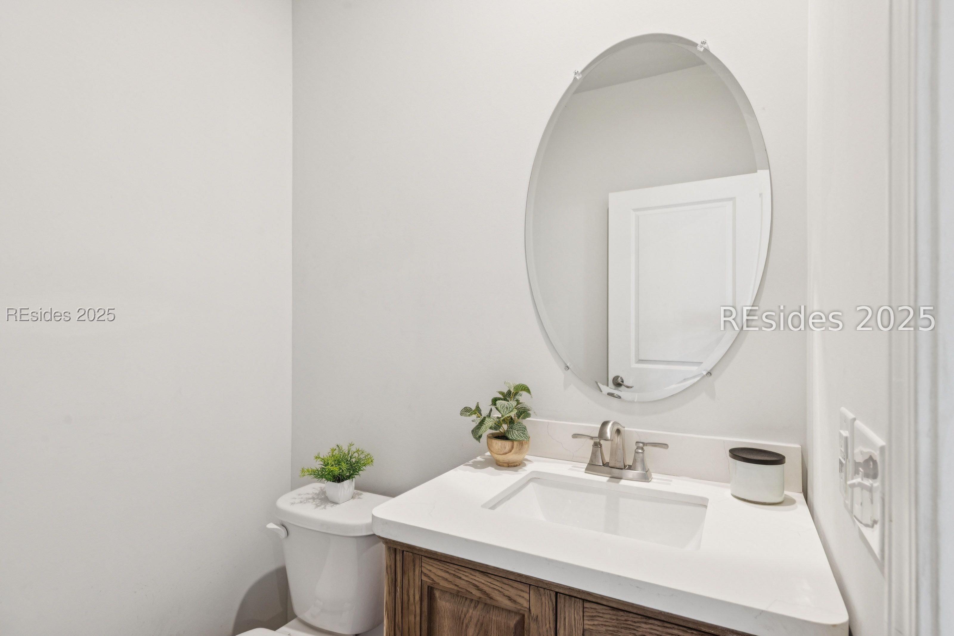 1232 Windswept Oak Lane