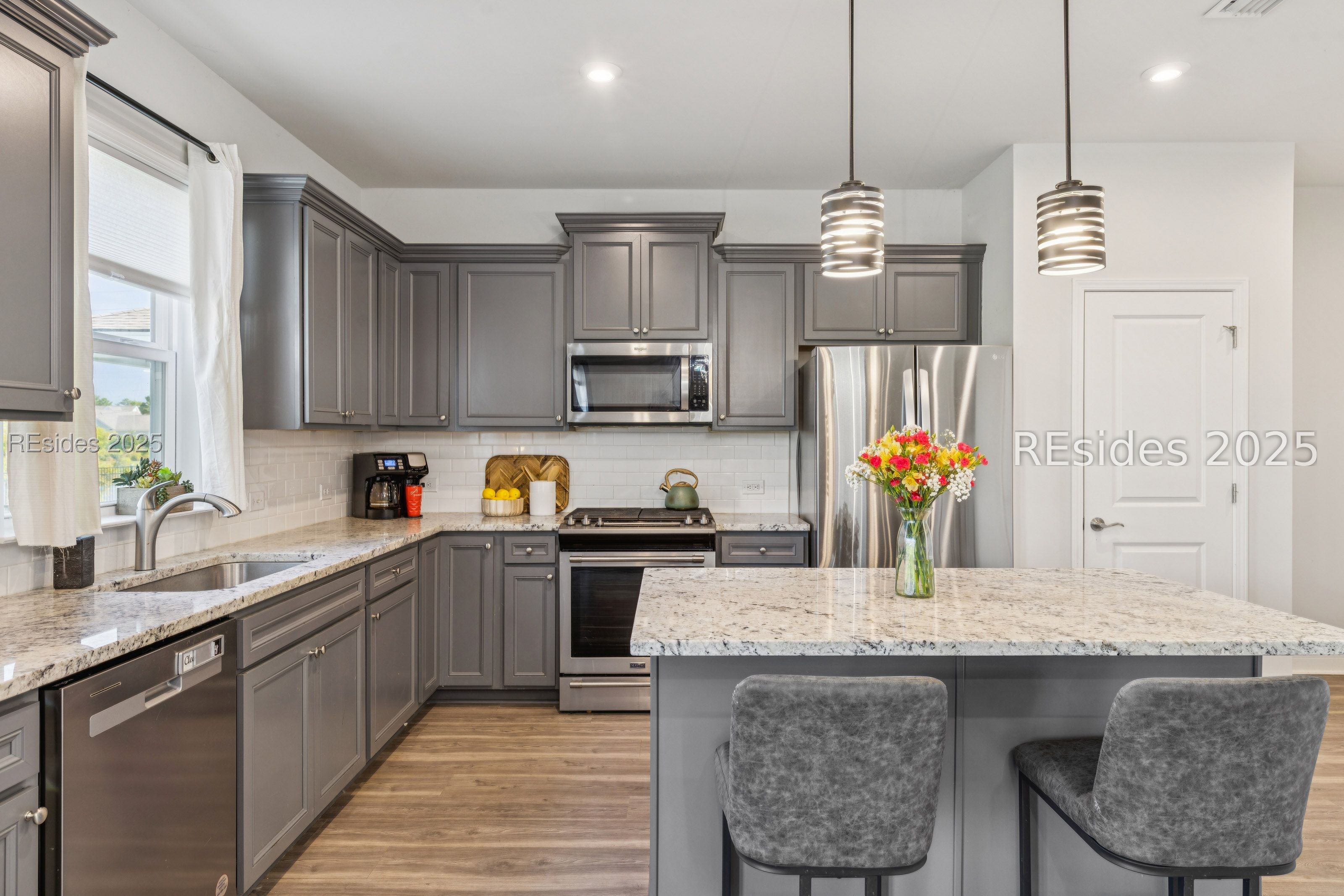 1232 Windswept Oak Lane