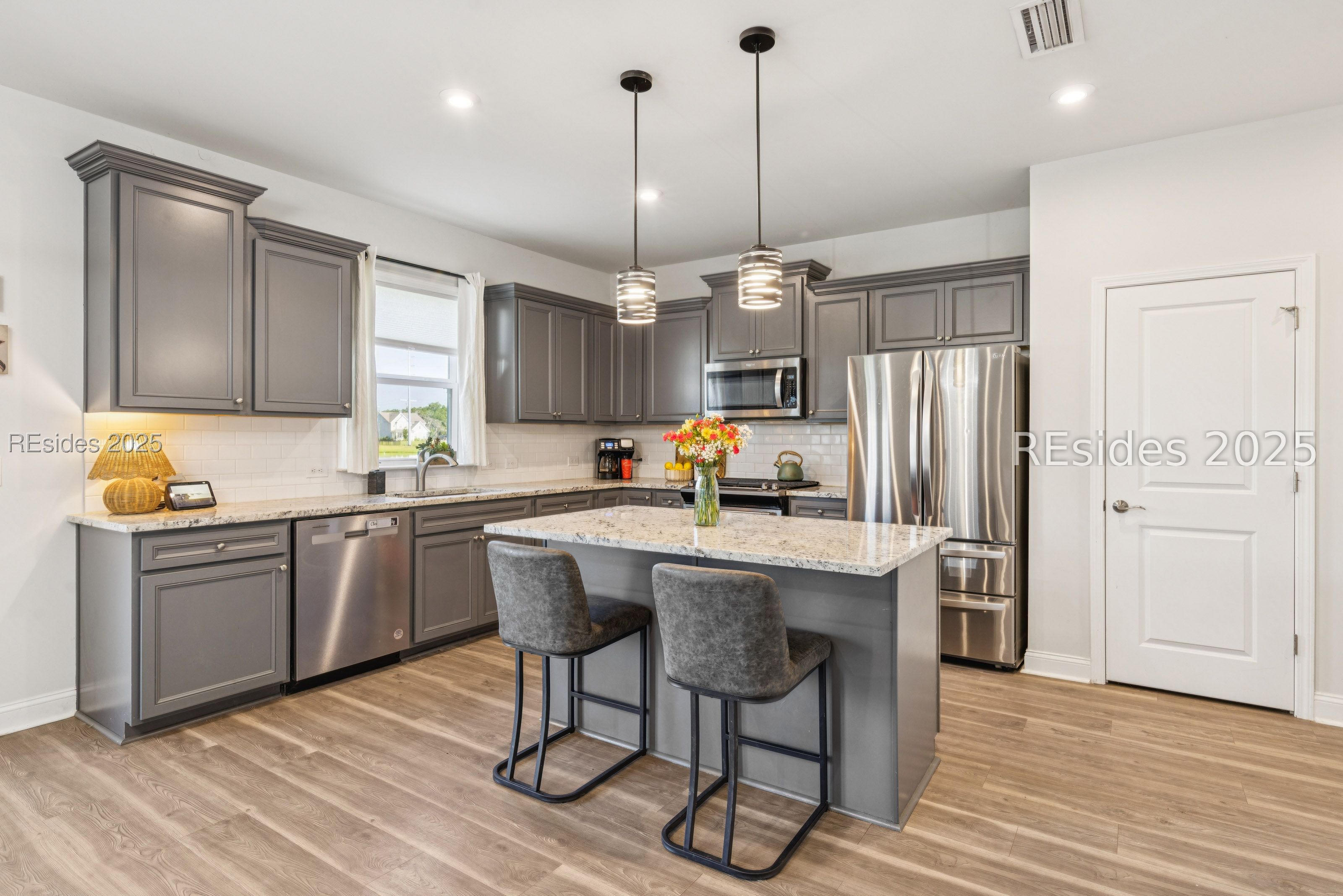 1232 Windswept Oak Lane