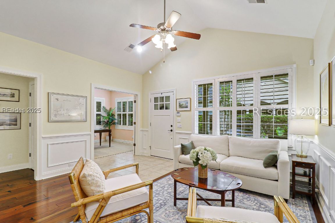 35 Heartwood Court Unit: 1215