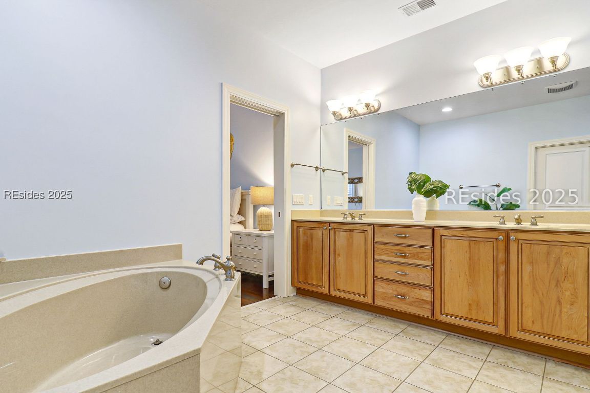 35 Heartwood Court Unit: 1215