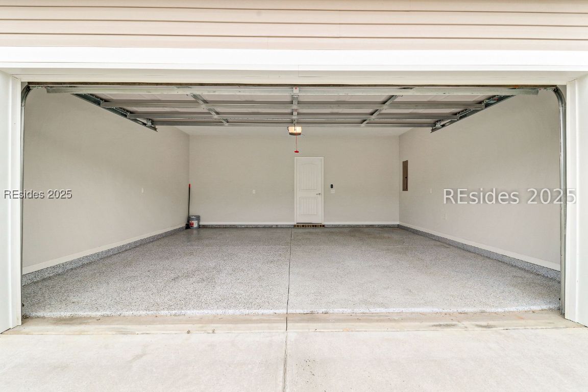 404 Sawmill Rd