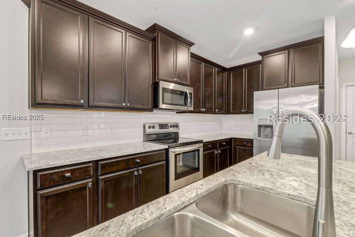 404 Sawmill Rd