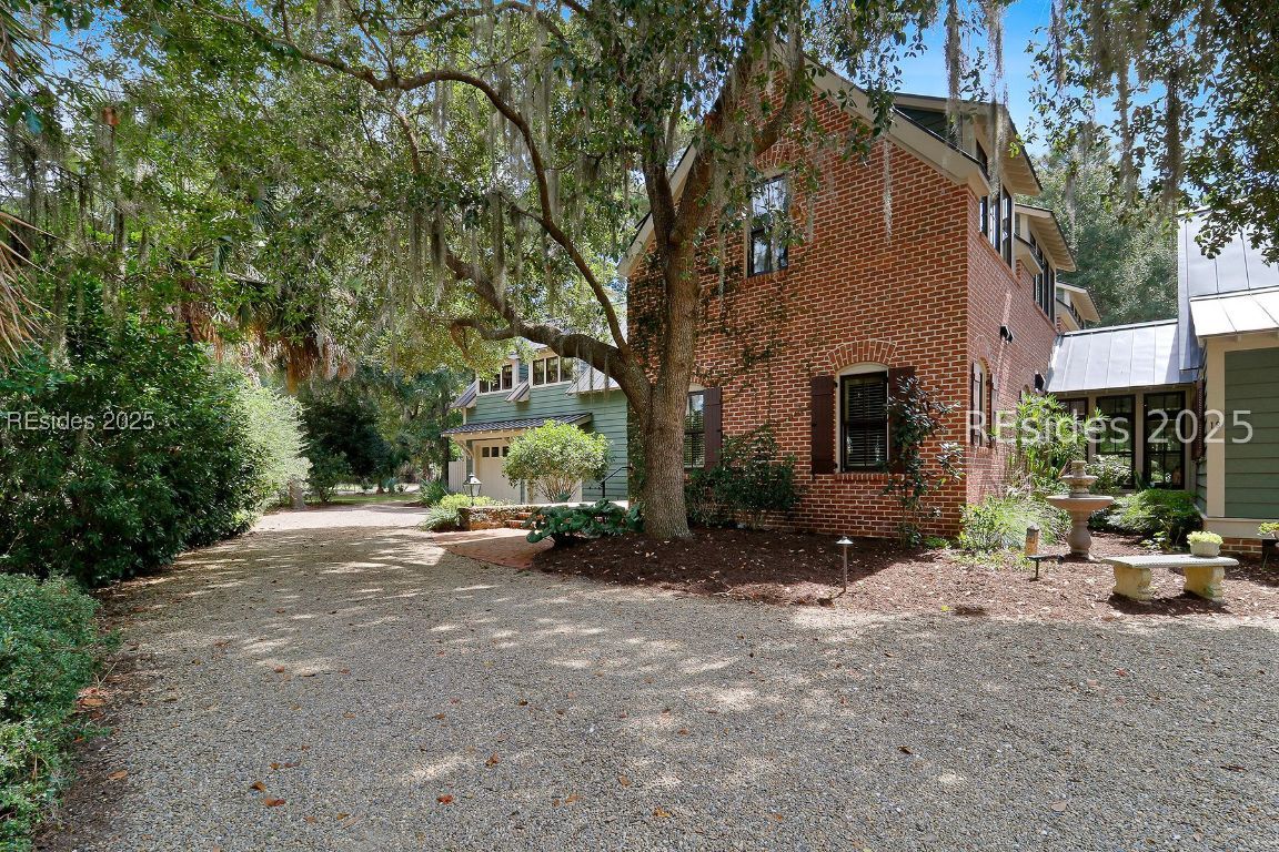 18 High Hope Way